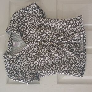 Girls large button up collar t shirt